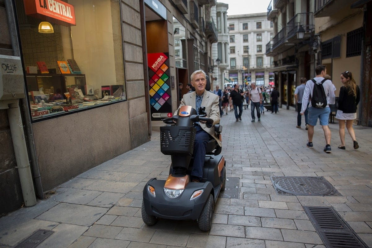 Invacare Elektromobil Comet Pro