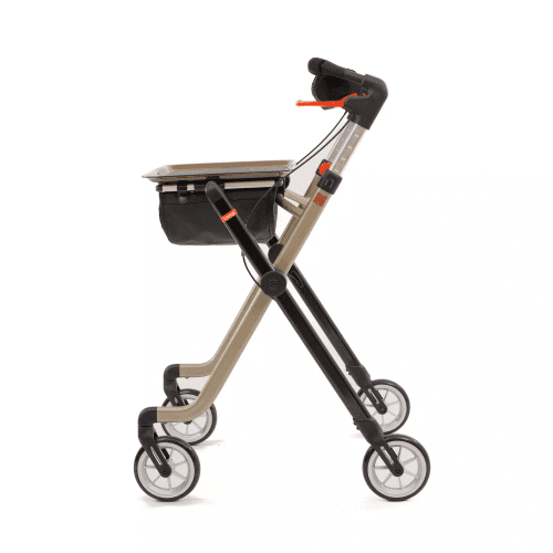 Seitenansicht Indoor-Rollators, Modell Inna von SMINA, mit kleiner Tasche, Tasche, Tablett und Softbereifung