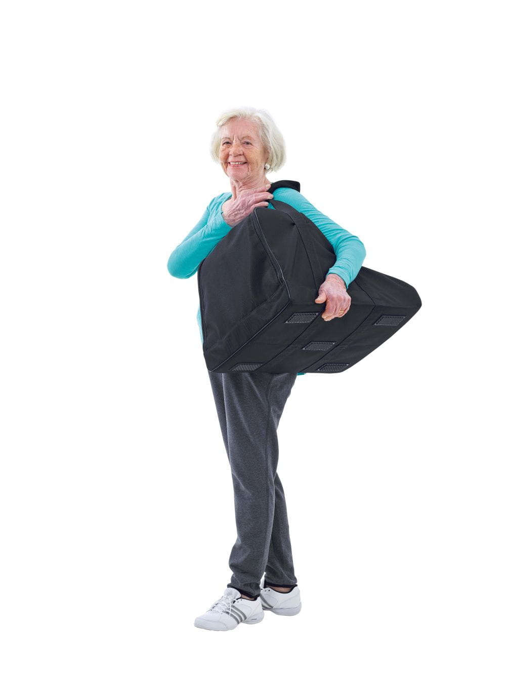 THERA-Trainer mobi, Dame trägt Trainer in Travel Bag