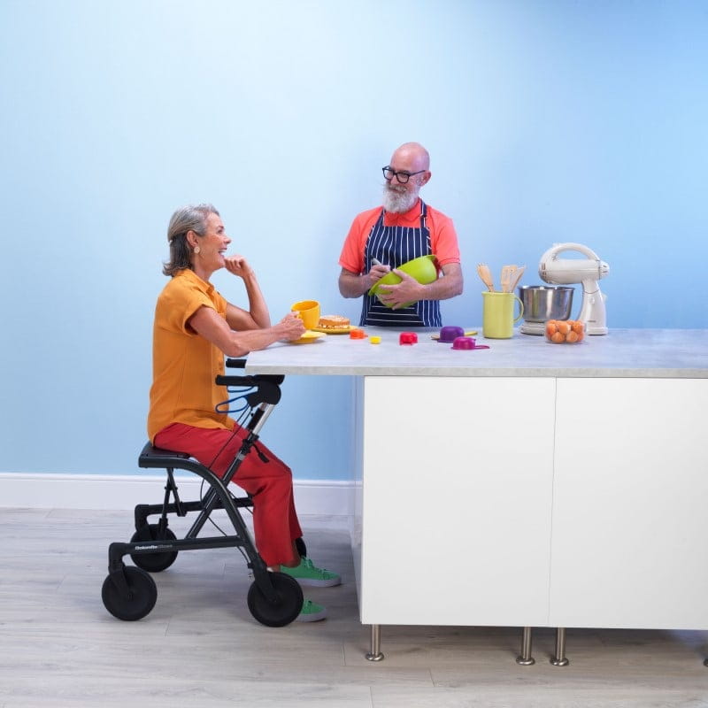 Invacare Leichtgewichtrollator Dolomite Gloss Vorführware