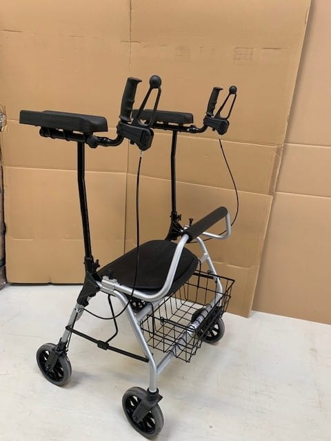 Dietz Rollator XXL mit Arthritisarmauflagen Vorführware
