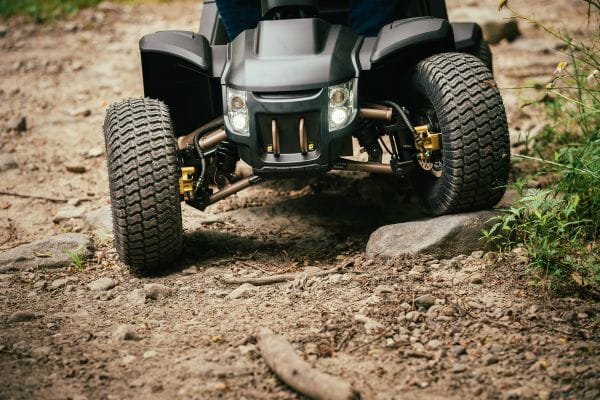 Gesamte Frontansicht, Pride Baja Wrangler2, Überwindung über steinige Waldwege