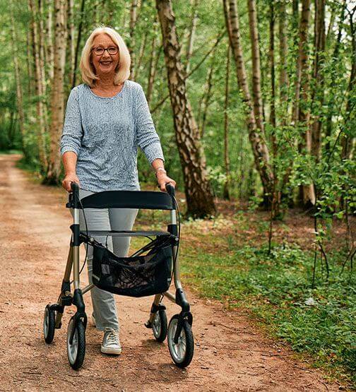 Leichtgewichtrollator-Russka-Elan-Tour-3 Russka Leichtgewichtrollator Elan Tour